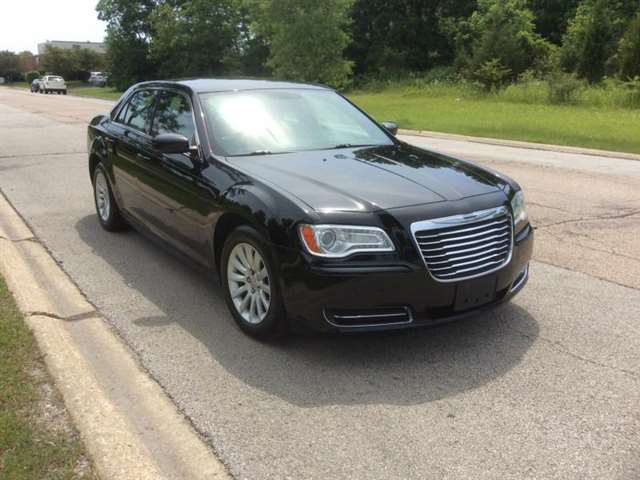 Chrysler 300 2012 photo 3